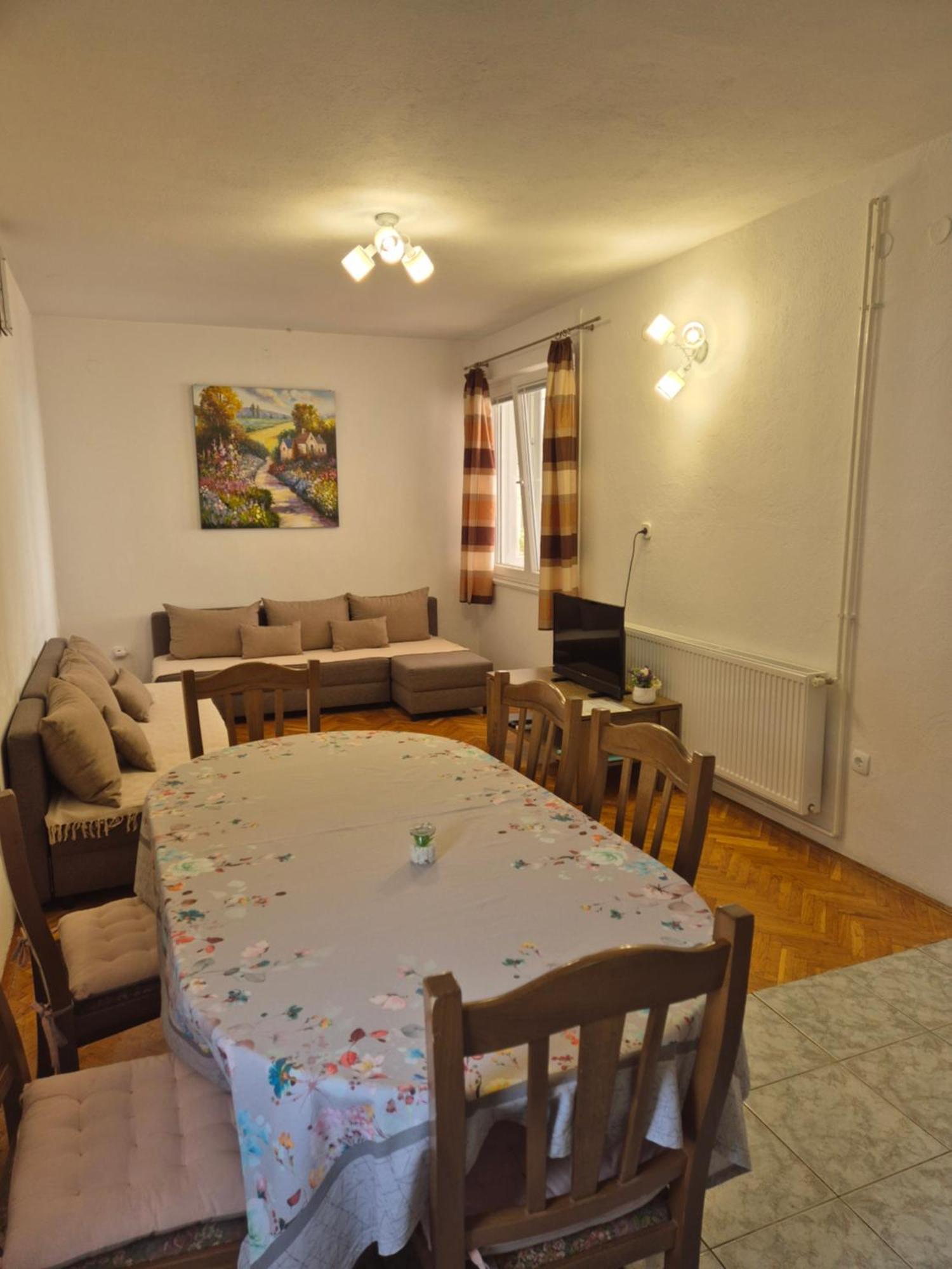 Apartments Veni Up สตารีกราด-ปาเคลนีซา ภายนอก รูปภาพ